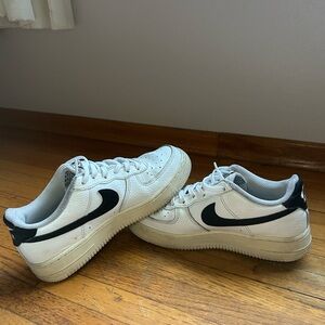 Used Nike Kids White and Black Air Force 1
